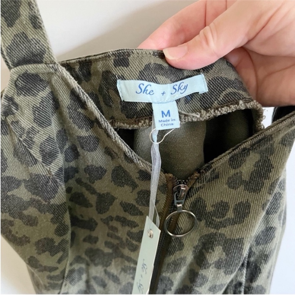 She + Sky jumper olive green brown cheetah print denim sleeveless zip up - Picture 5 of 7